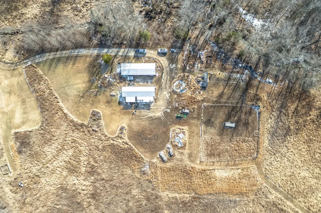 6835 Levee Road Jeffersonville KY 40337
