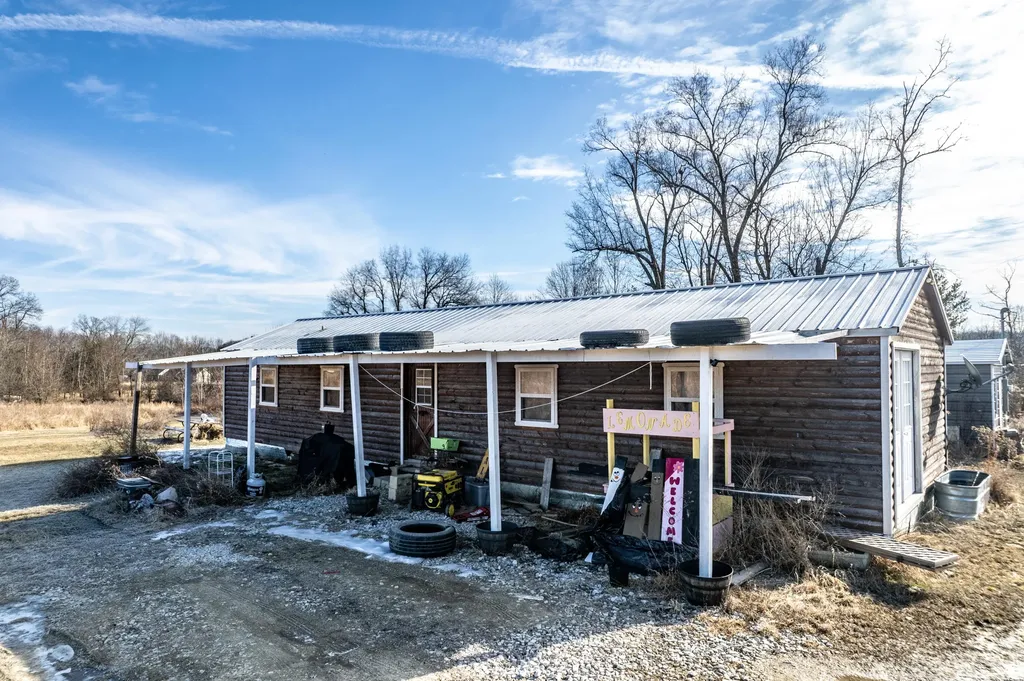 6835 Levee Road Jeffersonville KY 40337