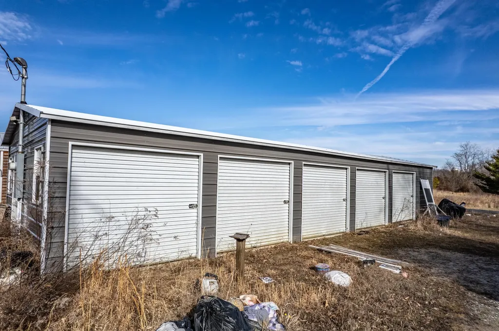 6835 Levee Road Jeffersonville KY 40337