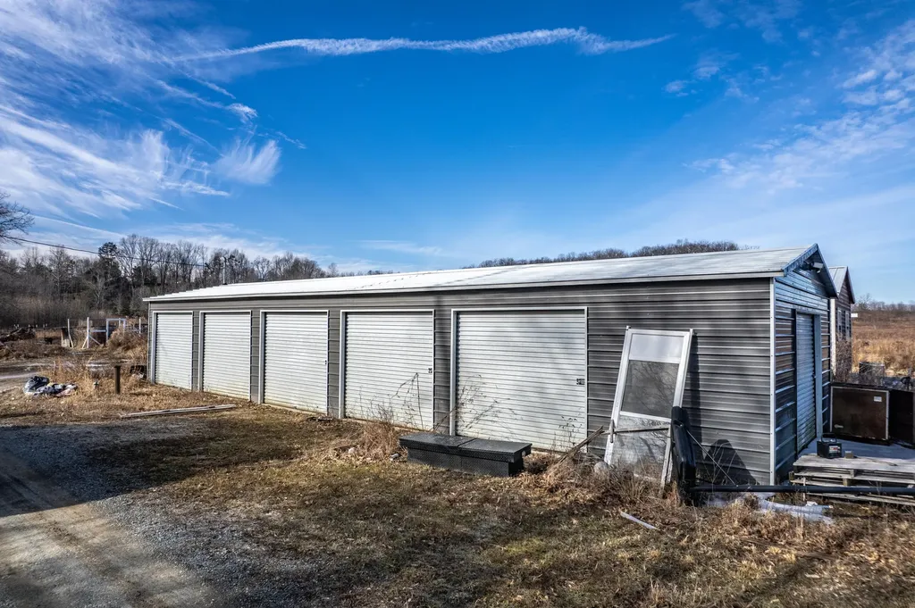 6835 Levee Road Jeffersonville KY 40337