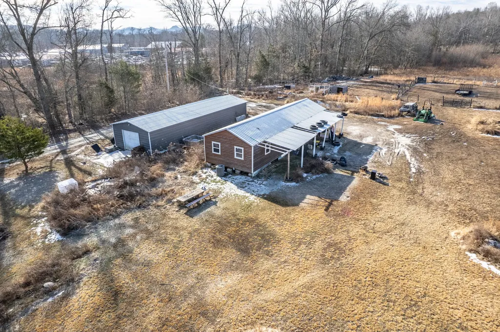 6835 Levee Road Jeffersonville KY 40337
