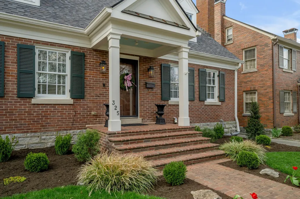 325 Kingsway Drive Lexington KY 40502