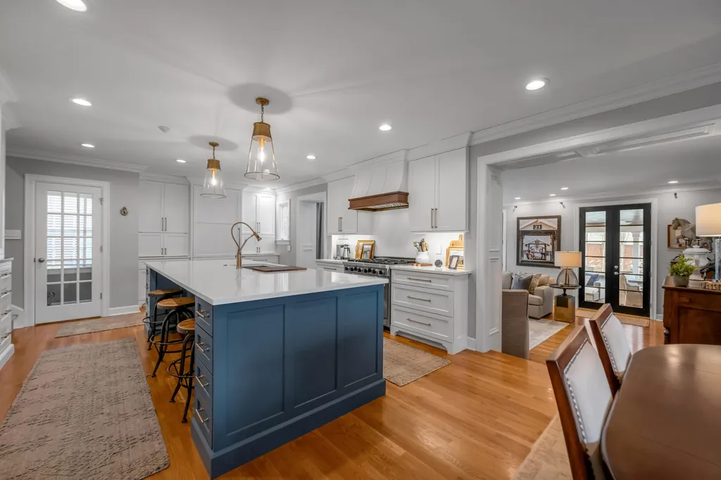 325 Kingsway Drive Lexington KY 40502