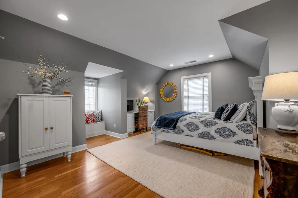 325 Kingsway Drive Lexington KY 40502