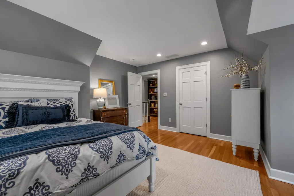 325 Kingsway Drive Lexington KY 40502