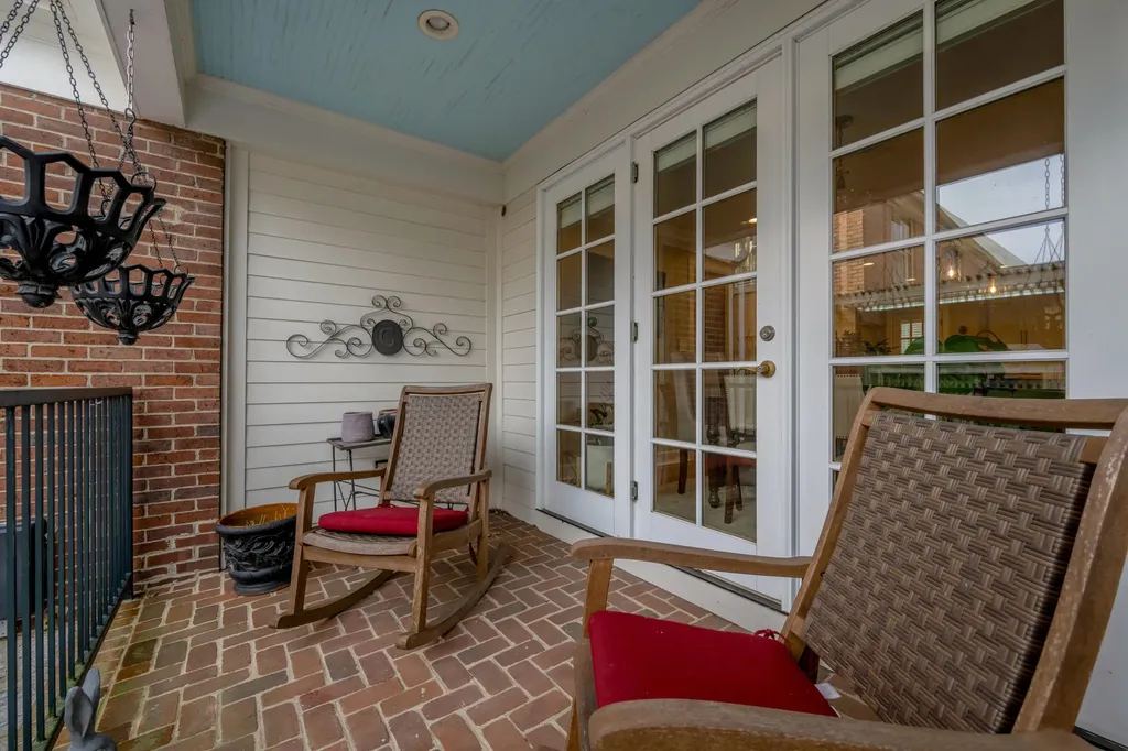 325 Kingsway Drive Lexington KY 40502
