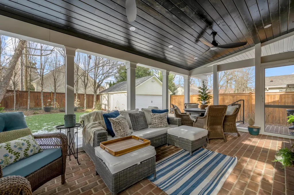325 Kingsway Drive Lexington KY 40502
