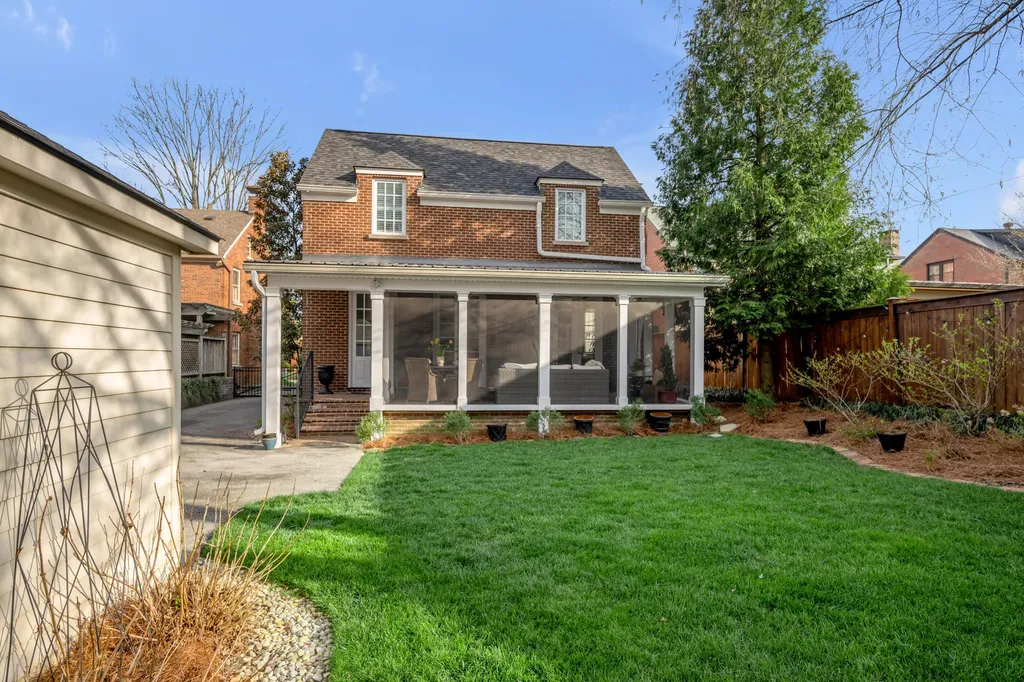 325 Kingsway Drive Lexington KY 40502