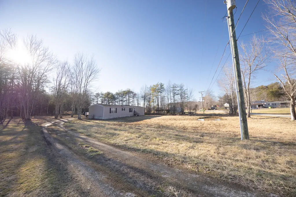 843 Campbell Road Corbin KY 40701