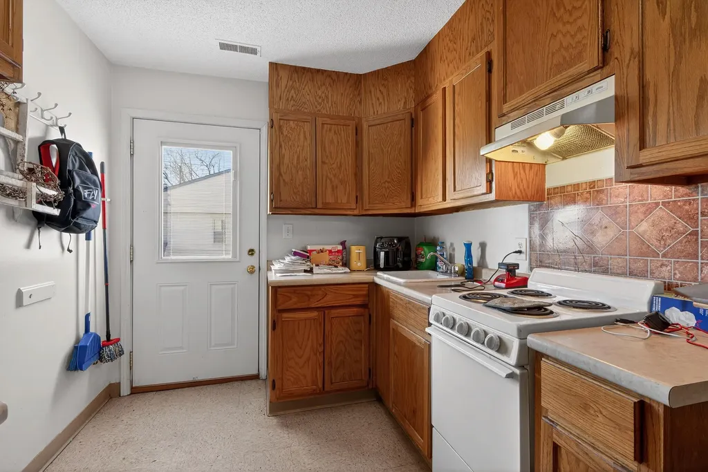 144 Holly Avenue Winchester KY 40391