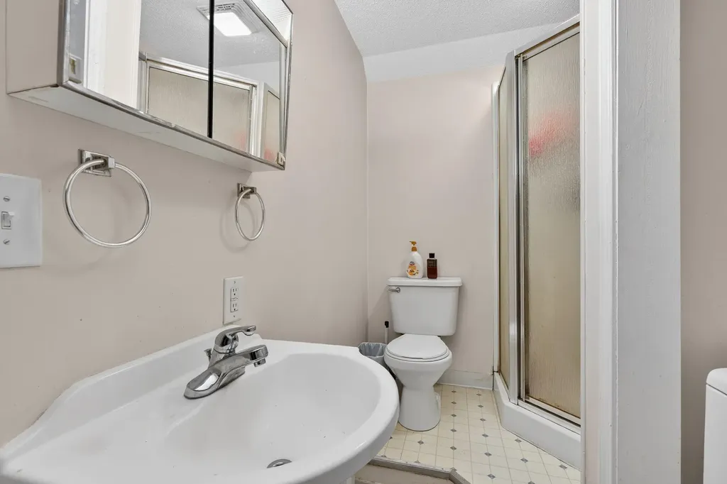 144 Holly Avenue Winchester KY 40391