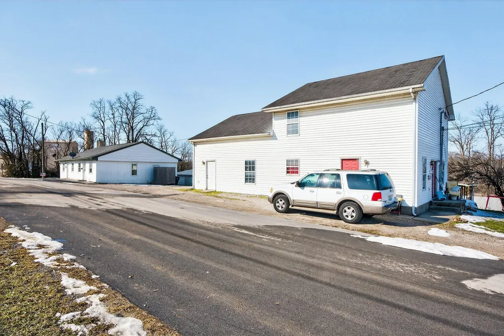 144 Holly Avenue Winchester KY 40391