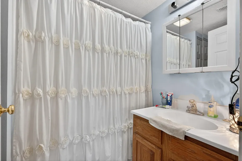 144 Holly Avenue Winchester KY 40391