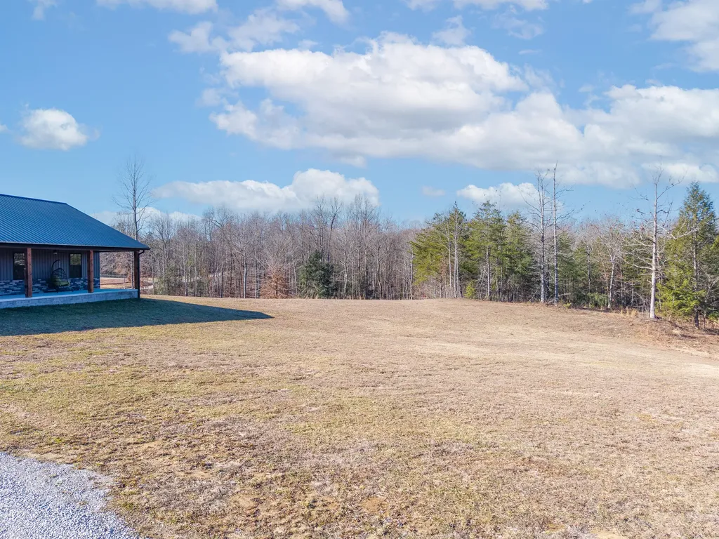 2009 East Williamsburg Street Whitley City KY 42653