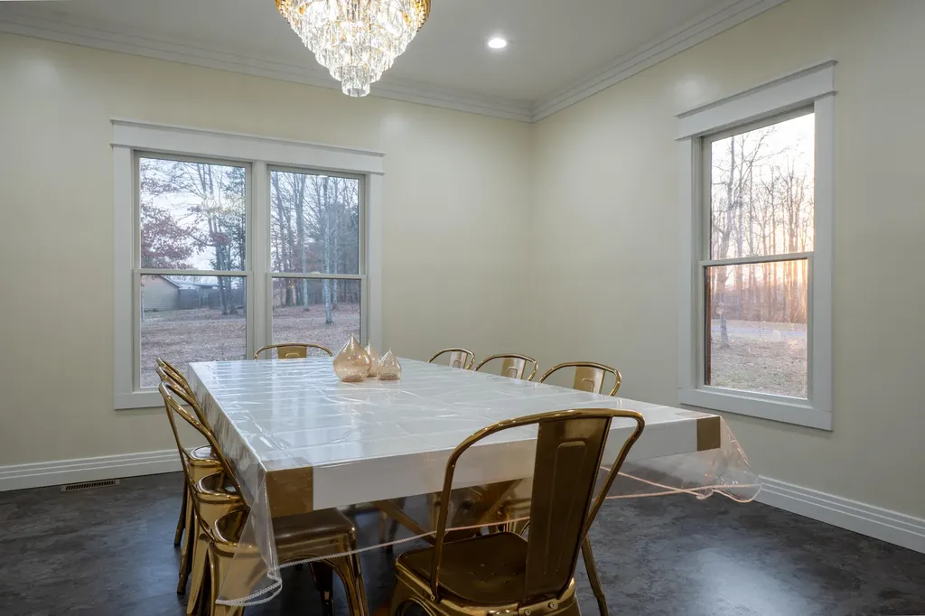226 W Wilson Road Russell Springs KY 42642