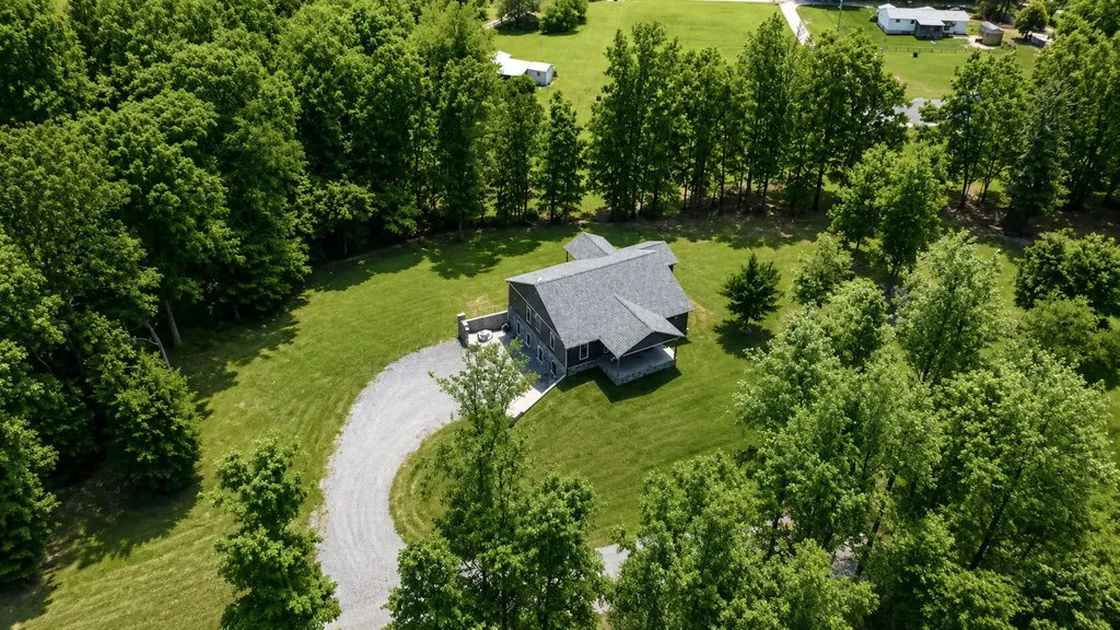 226 W Wilson Road Russell Springs KY 42642