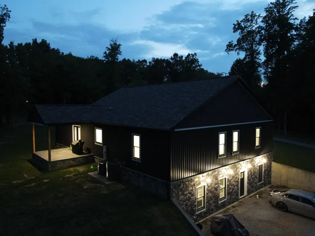 226 W Wilson Road Russell Springs KY 42642