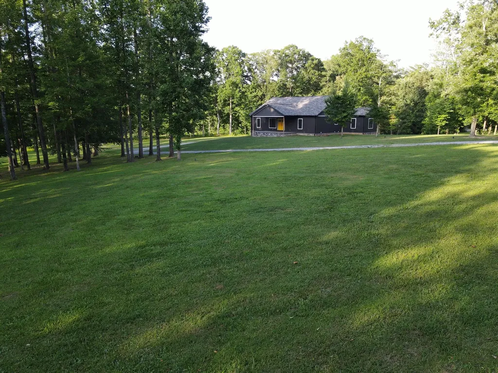 226 W Wilson Road Russell Springs KY 42642