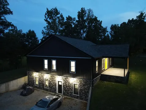 226 W Wilson Road Russell Springs KY 42642