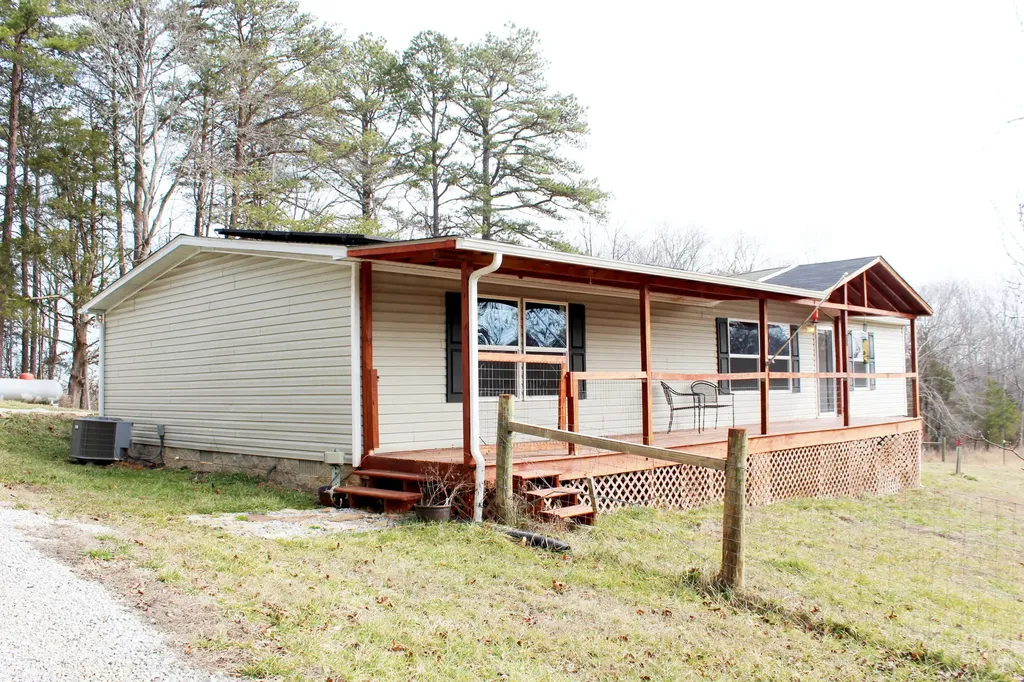 1036 Jesse Sears Road Somerset KY 42501