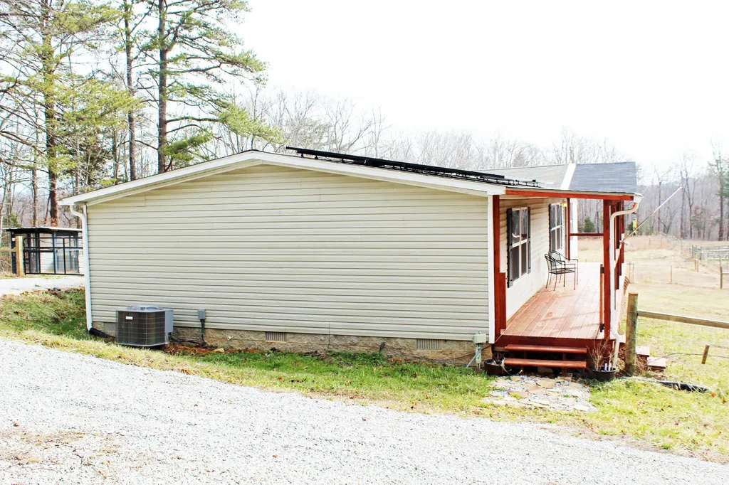 1036 Jesse Sears Road Somerset KY 42501