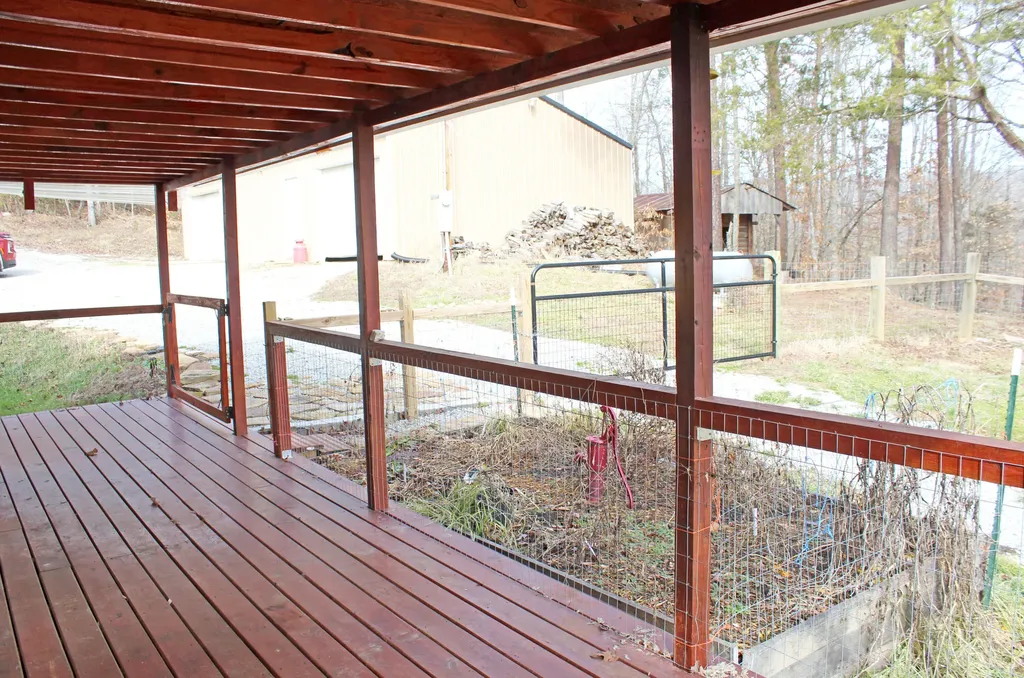 1036 Jesse Sears Road Somerset KY 42501