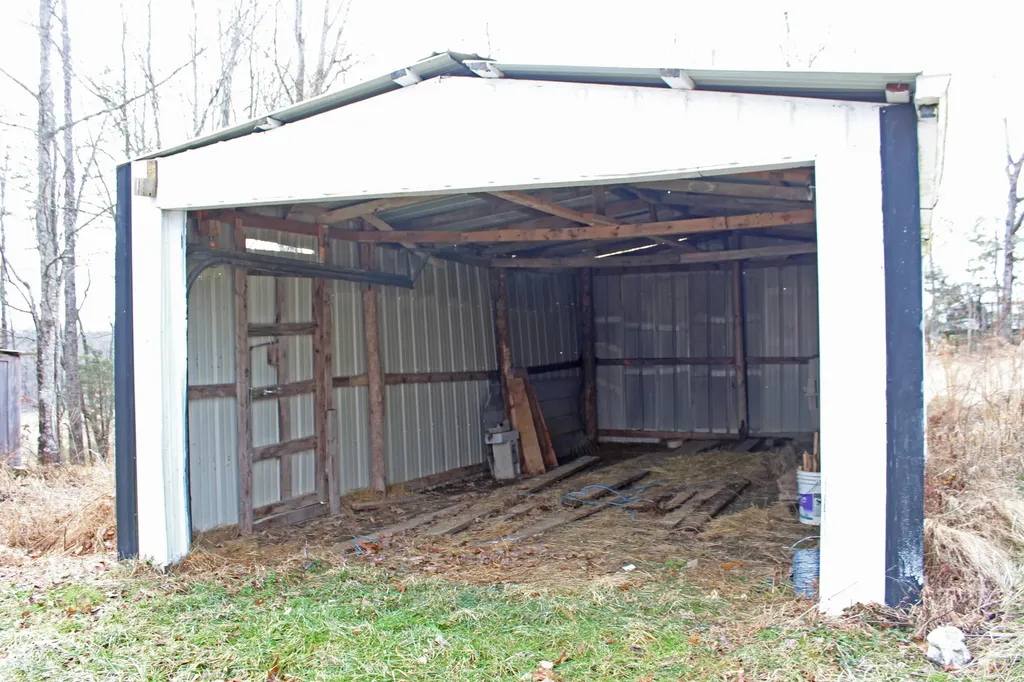 1036 Jesse Sears Road Somerset KY 42501