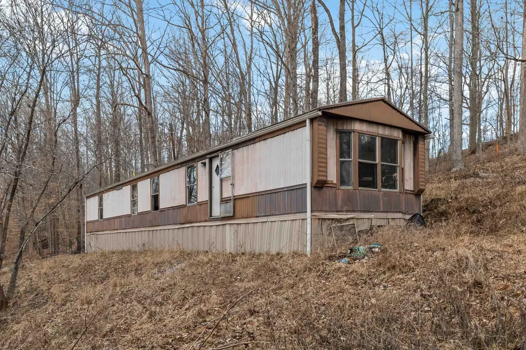 44 John Drive Burnside KY 42519