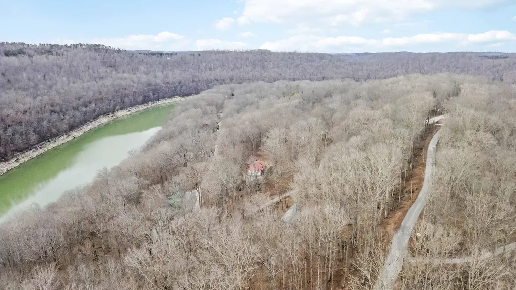 44 John Drive Burnside KY 42519