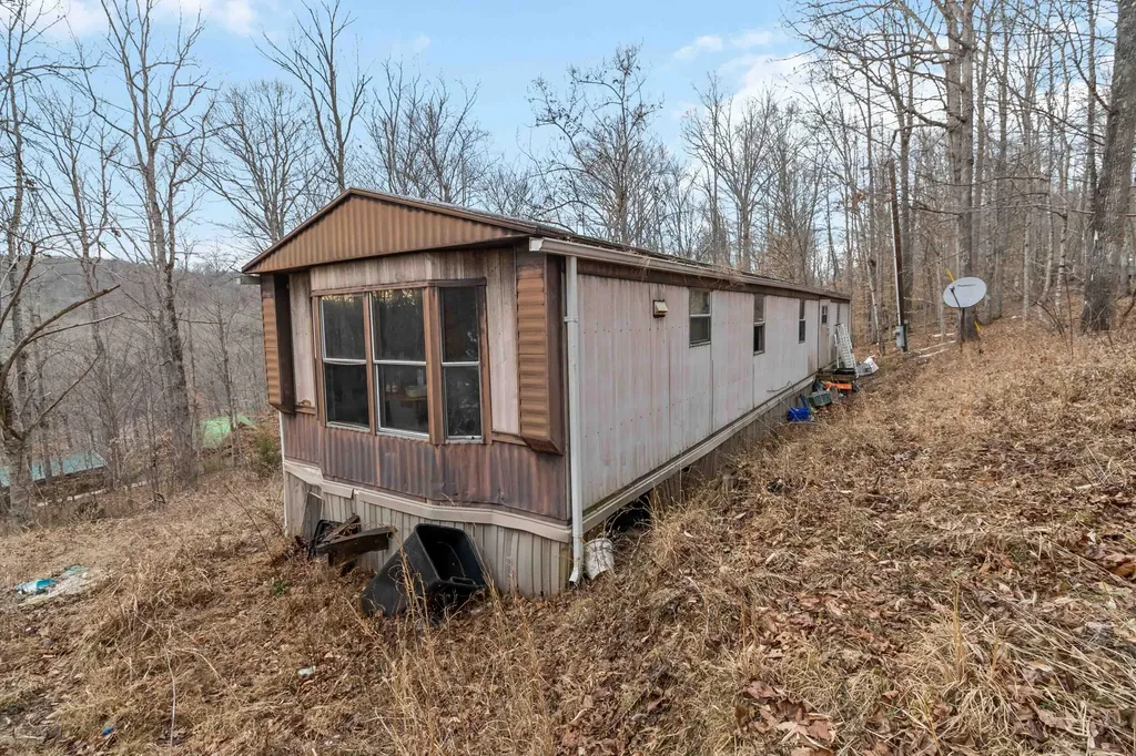 44 John Drive Burnside KY 42519