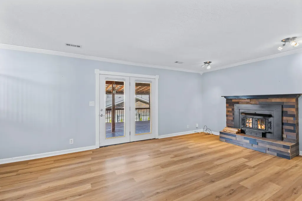 8010 Northern Spy Drive Louisville KY 40228