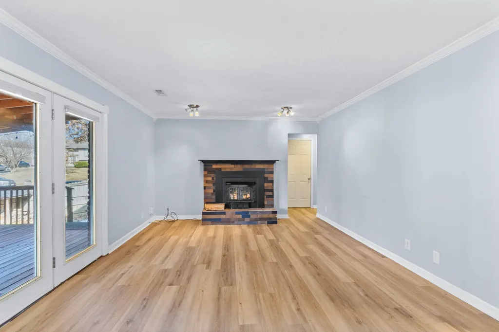 8010 Northern Spy Drive Louisville KY 40228