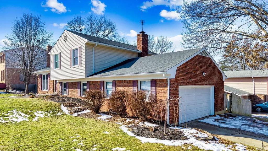 8010 Northern Spy Drive Louisville KY 40228