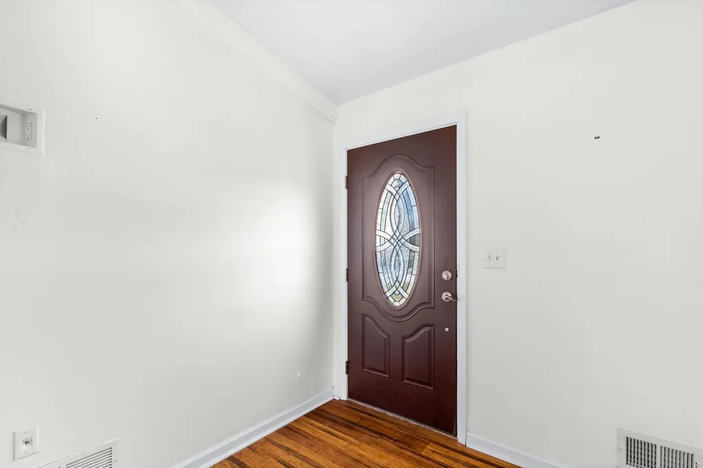 8010 Northern Spy Drive Louisville KY 40228