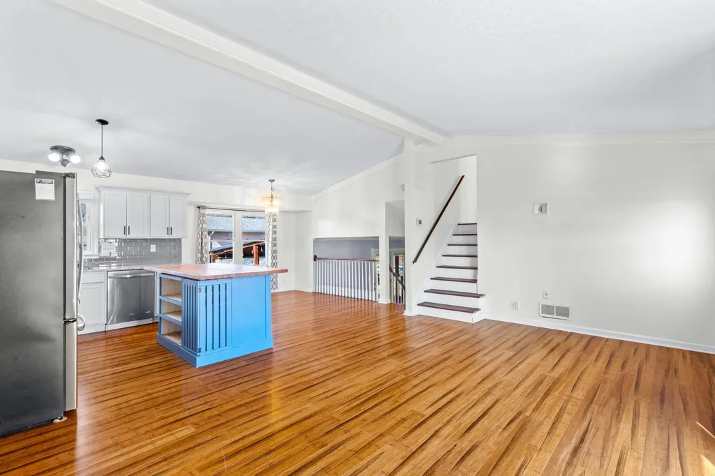 8010 Northern Spy Drive Louisville KY 40228
