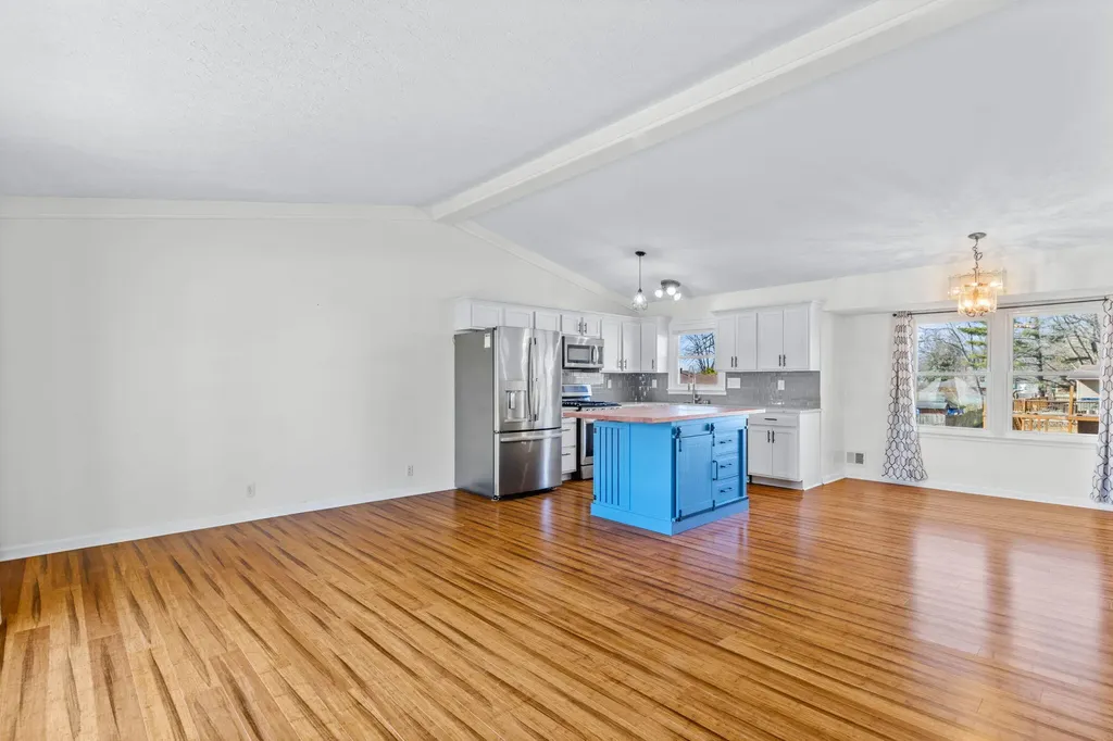 8010 Northern Spy Drive Louisville KY 40228