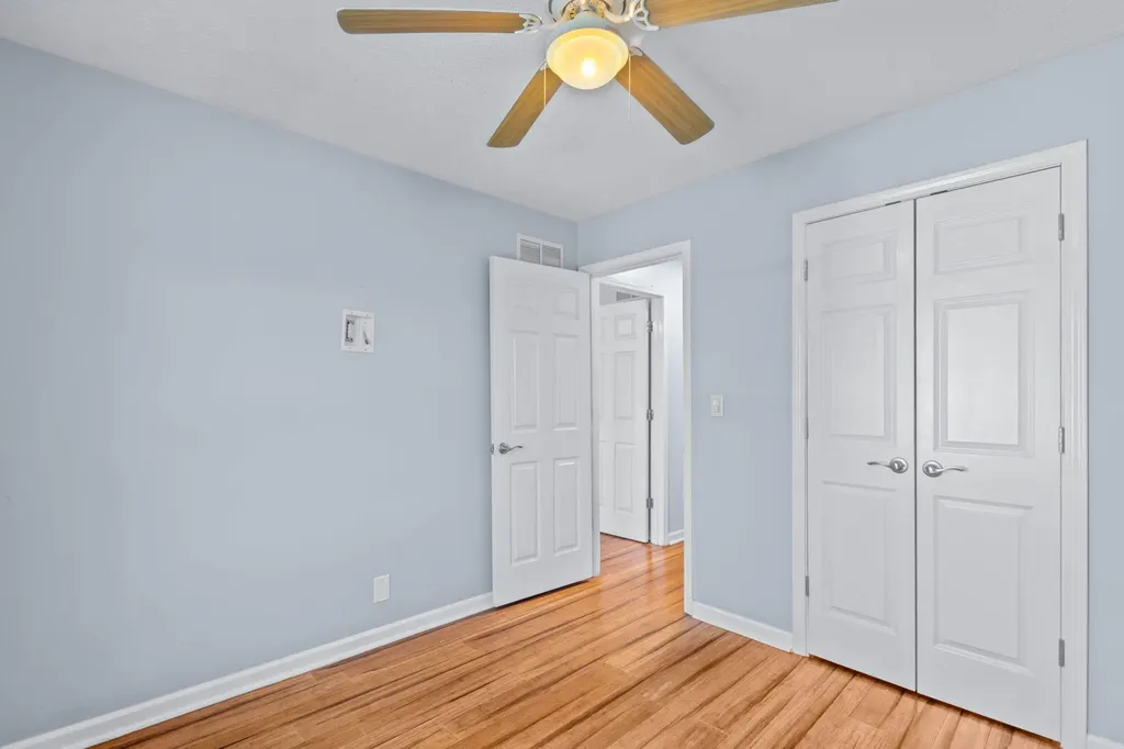 8010 Northern Spy Drive Louisville KY 40228