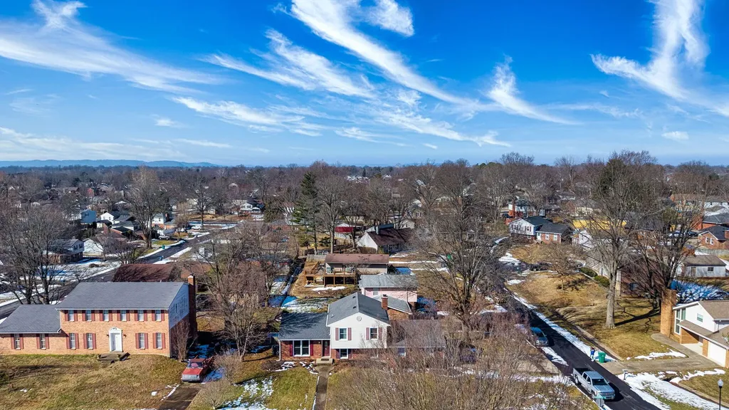 8010 Northern Spy Drive Louisville KY 40228