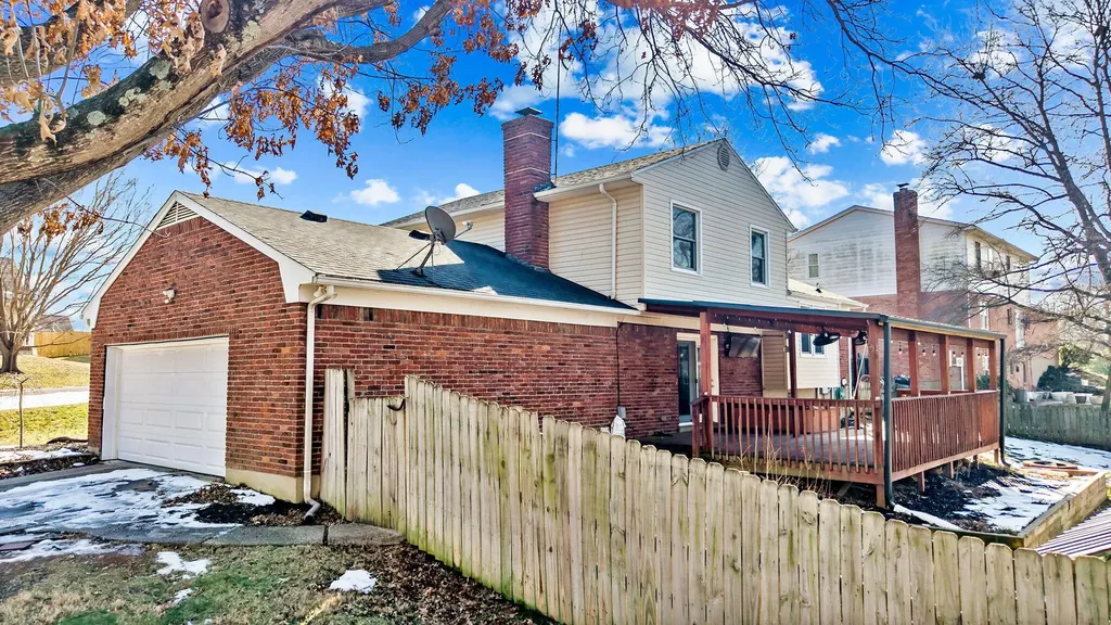 8010 Northern Spy Drive Louisville KY 40228