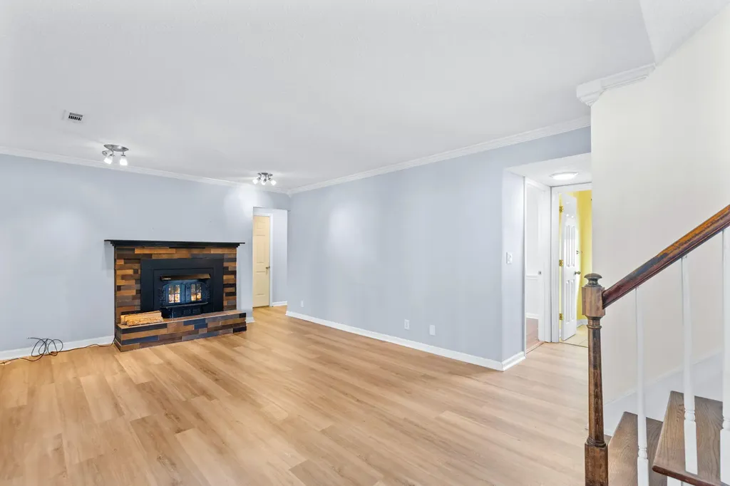 8010 Northern Spy Drive Louisville KY 40228