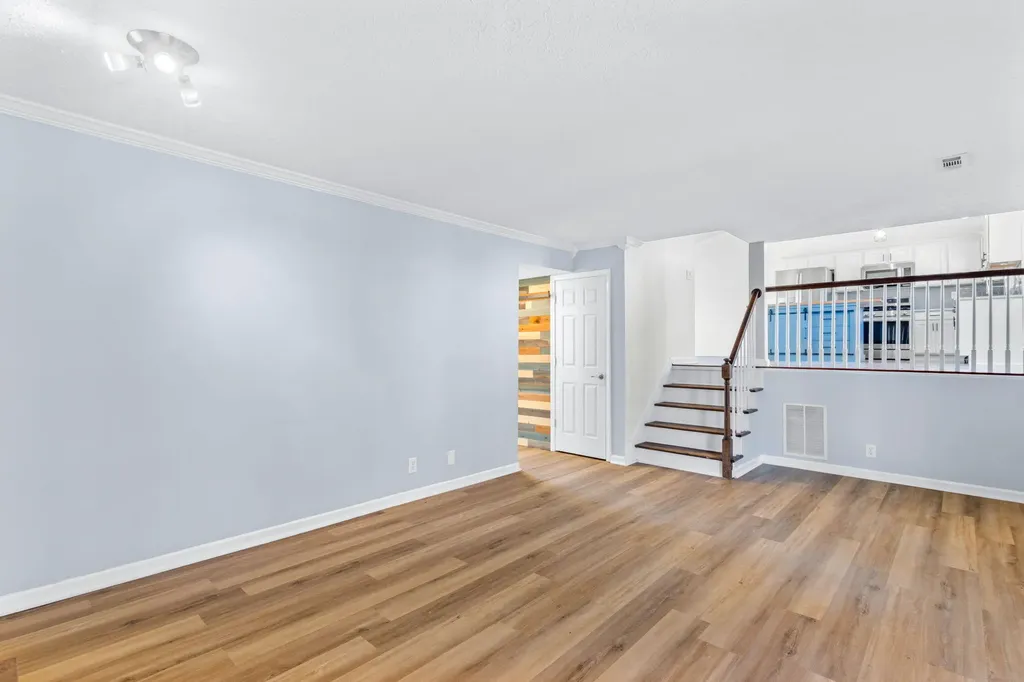 8010 Northern Spy Drive Louisville KY 40228