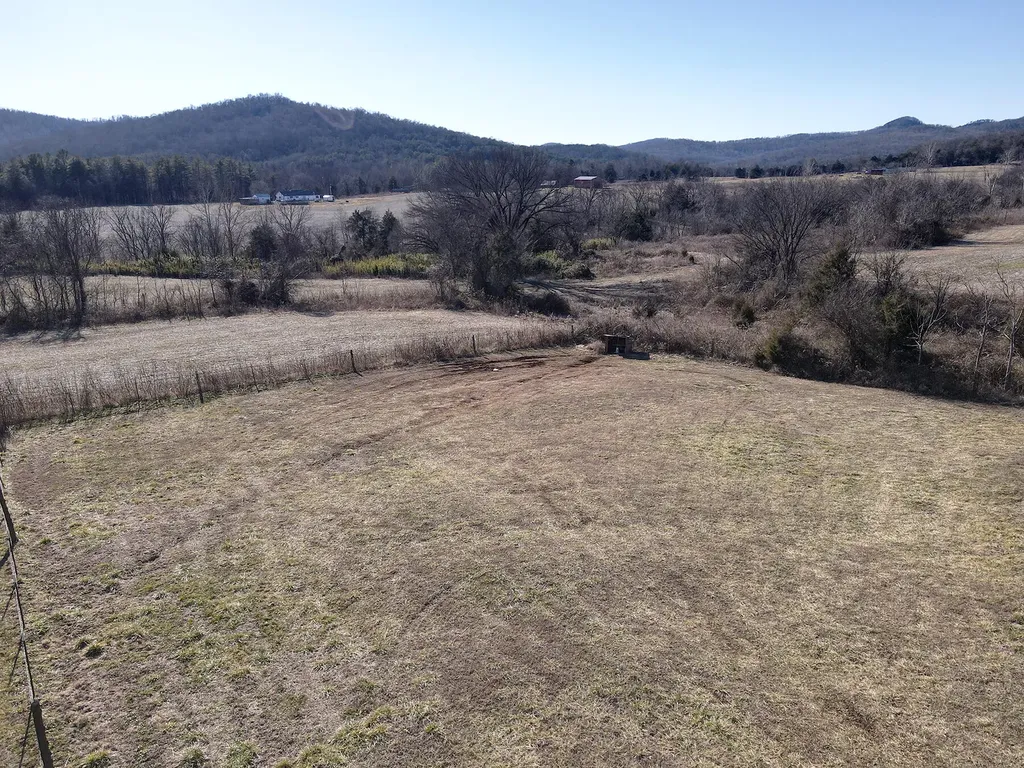 814 Parmleysville Road Monticello KY 42633