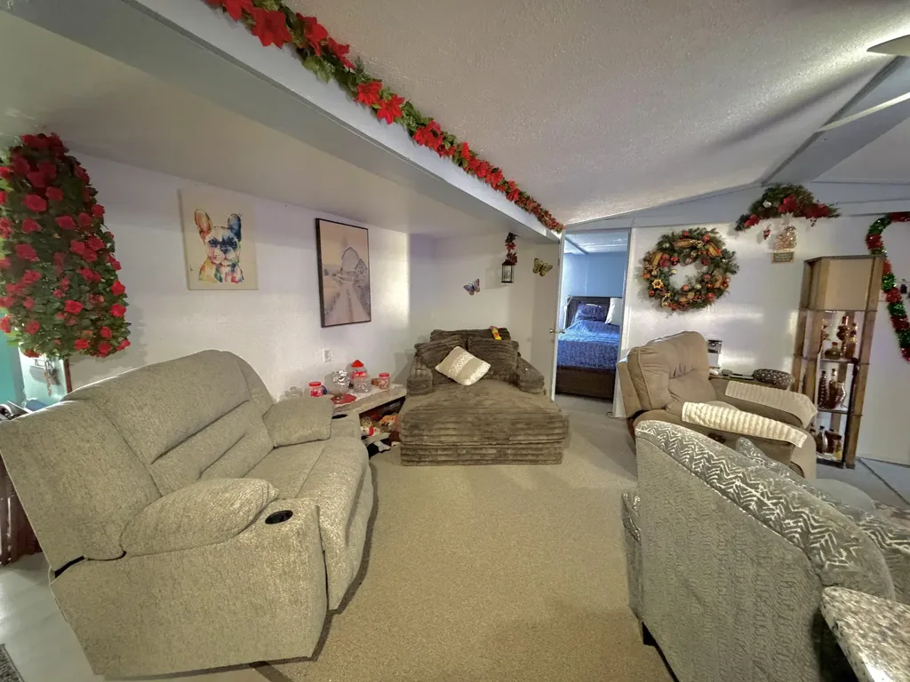 814 Parmleysville Road Monticello KY 42633