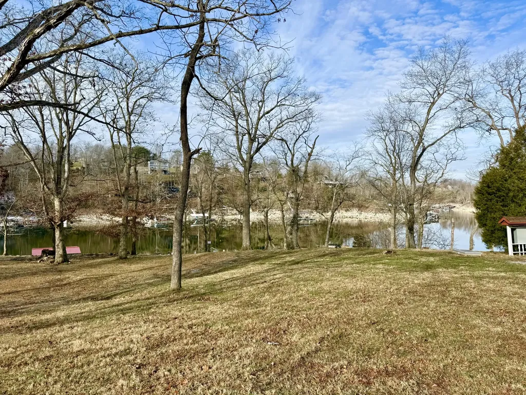 304 Persimmon Way Harrodsburg KY 40330