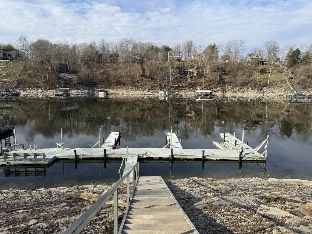 304 Persimmon Way Harrodsburg KY 40330