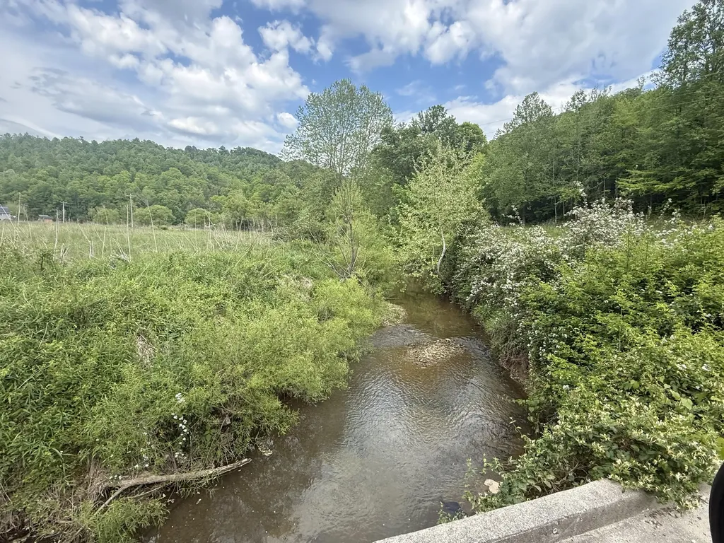 9999 Cr-1512 Woollum KY 40906