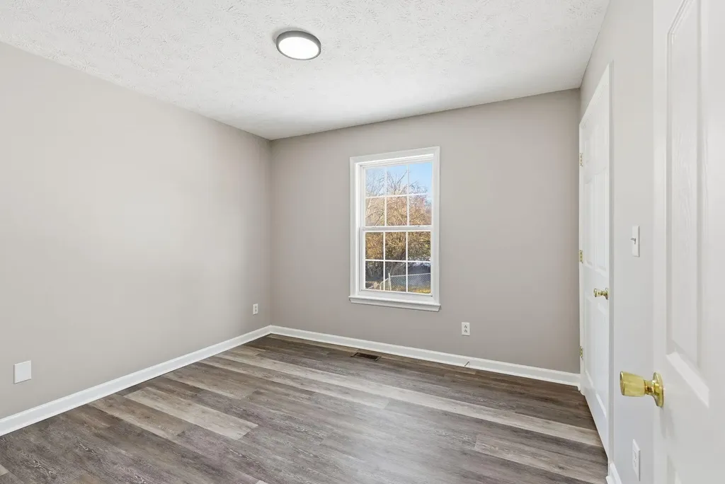 171 Rolling Acres Drive Frankfort KY 40601