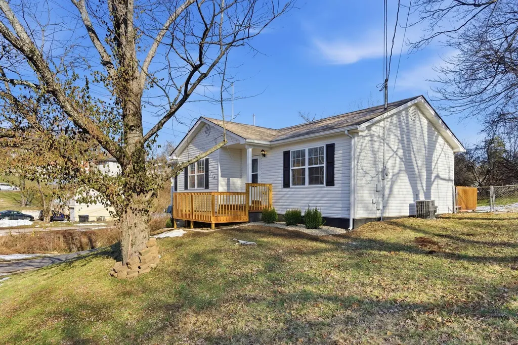 171 Rolling Acres Drive Frankfort KY 40601