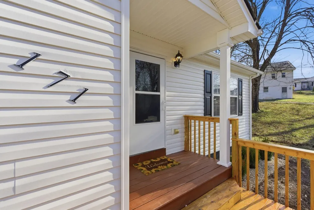 171 Rolling Acres Drive Frankfort KY 40601
