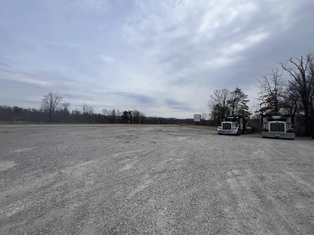 6534 State Highway 1651 Pine Knot KY 42635